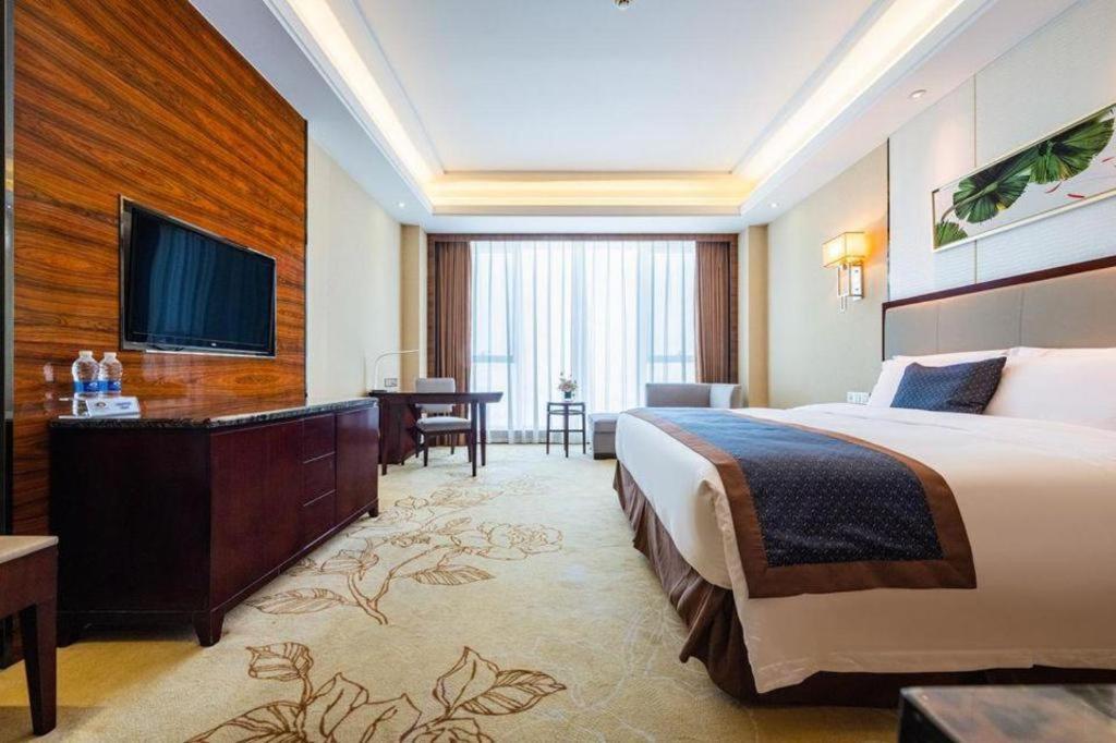 Eurasia Convention International Hotel Vũ Hán Ngoại thất bức ảnh