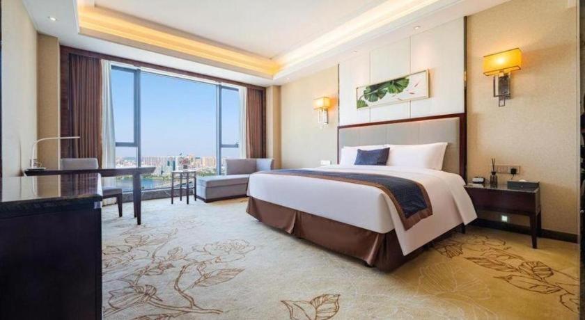Eurasia Convention International Hotel Vũ Hán Ngoại thất bức ảnh